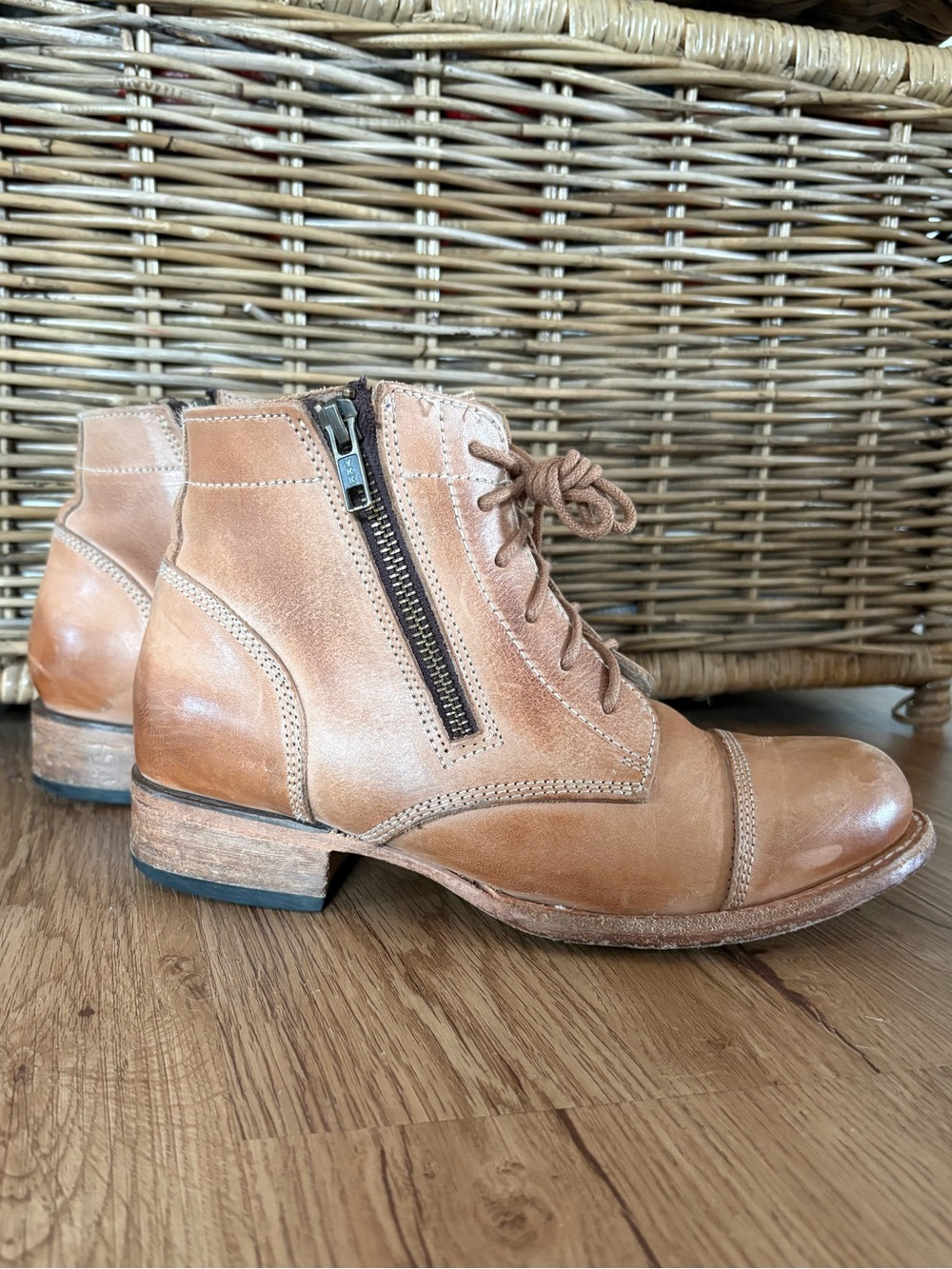 Freebird by Steven Rafter Tan Leather Lace-Up Ankle Boots with Side zippers